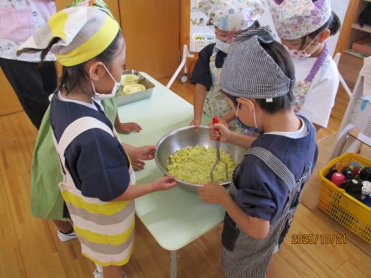 食育(スイートポテトづくり)