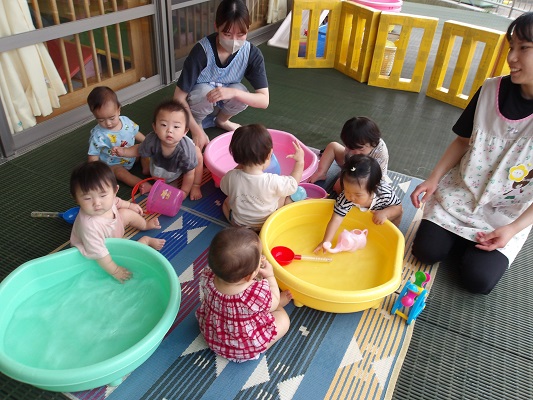 水遊び楽しいね