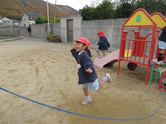 寒くても外遊び大好き！