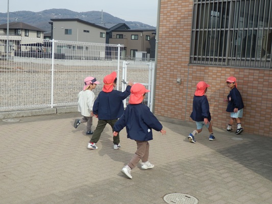 だるまさんがころんだ